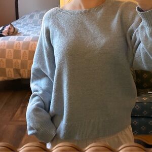 Old Navy Women's Soft Blue Crew Neck Sweater